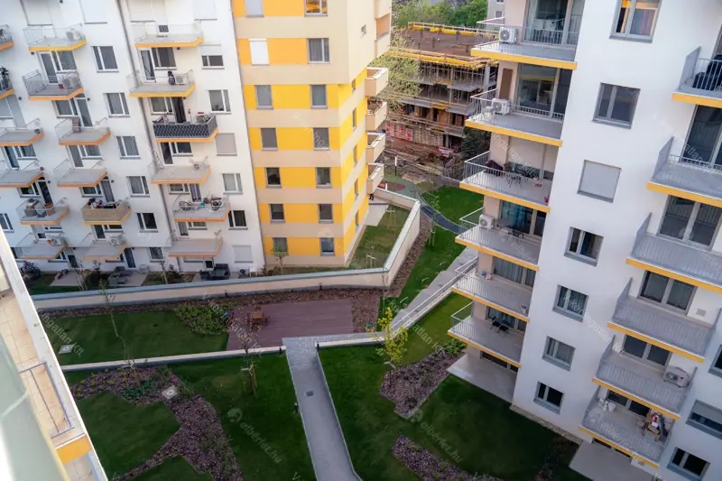 Kiadó albérlet 290000 Ft/hó áron: Budapest, XIII. kerület  Róbert Károly körút. Mérete: 43 nm, 2 szobás | Alberlet.hu - 6688786