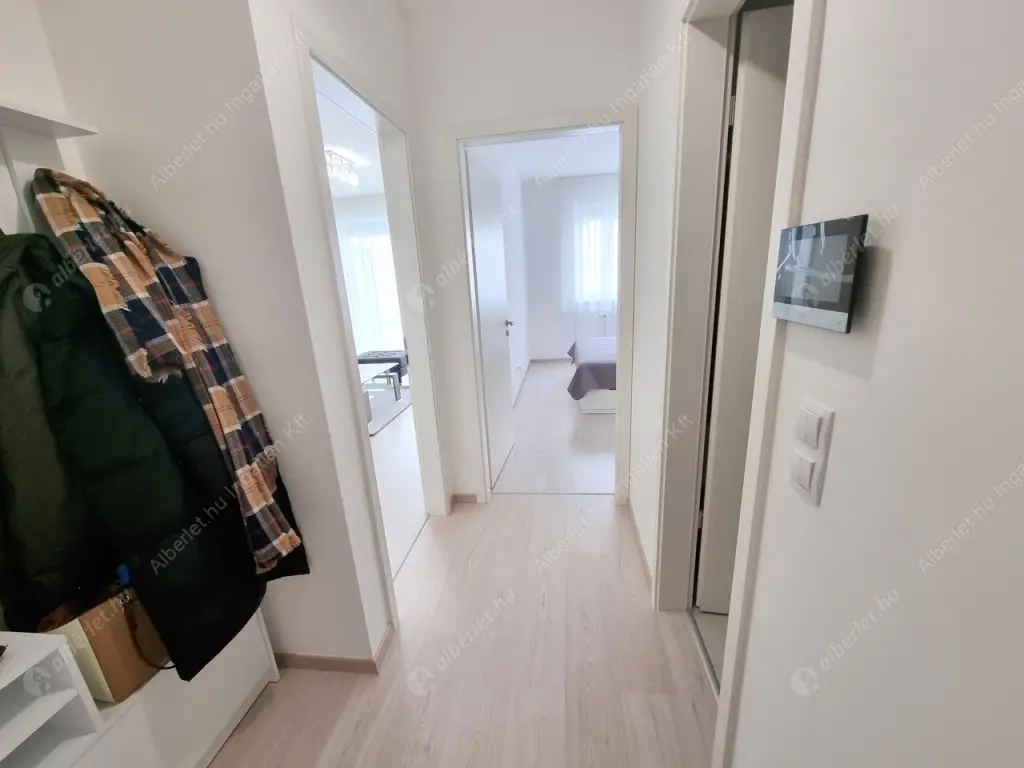 Kiadó albérlet 265000 Ft/hó áron: Budapest, XIII. kerület  Róbert Károly körút. Mérete: 45 nm, 2 szobás | Alberlet.hu - 6572779