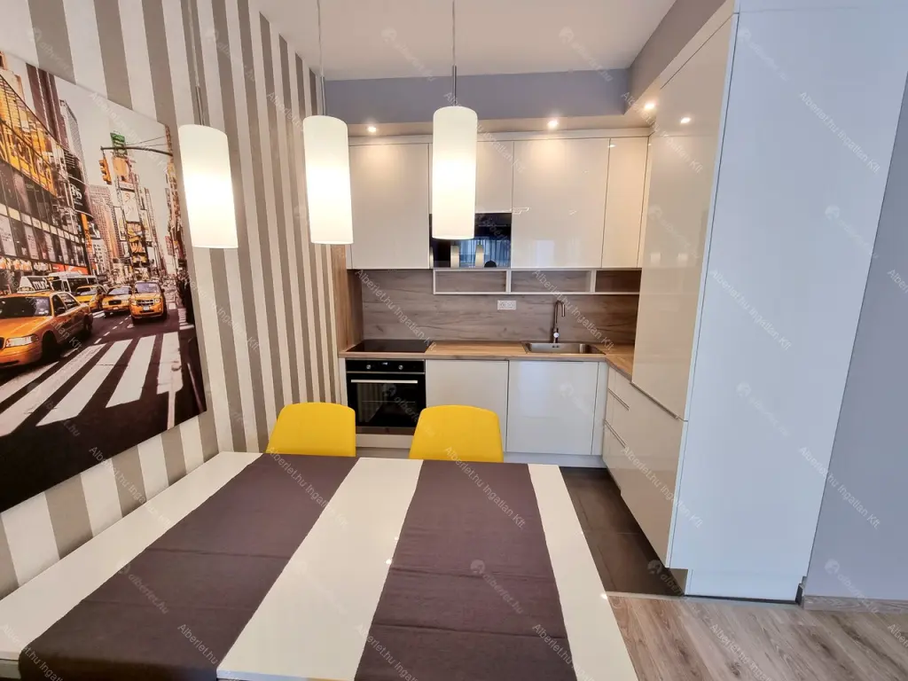 Kiadó albérlet 280000 Ft/hó áron: Budapest, XIII. kerület  Róbert Károly körút. Mérete: 45 nm, 2 szobás | Alberlet.hu - 6687219