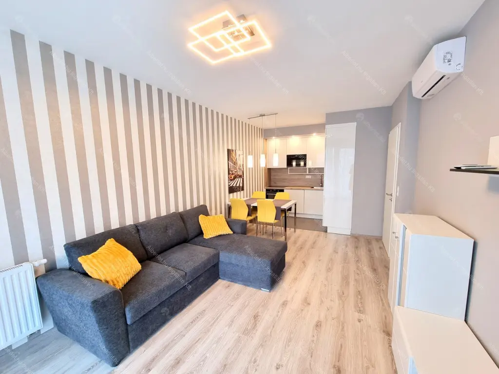 Kiadó albérlet 280000 Ft/hó áron: Budapest, XIII. kerület  Róbert Károly körút. Mérete: 45 nm, 2 szobás | Alberlet.hu - 6687223