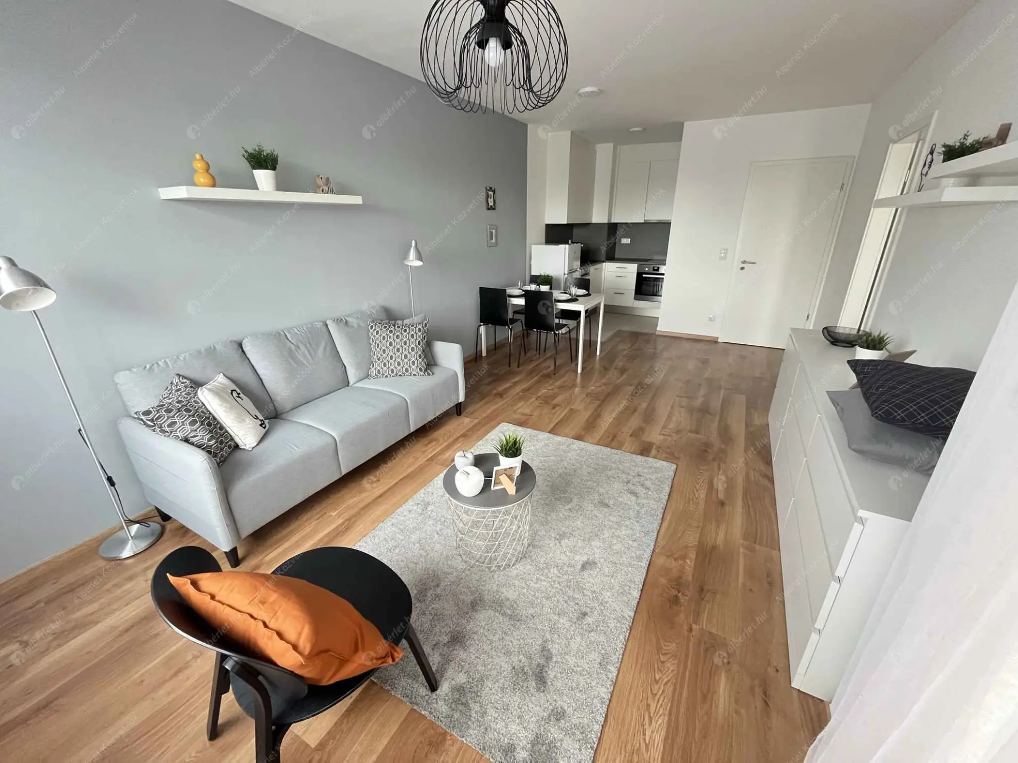 Kiadó albérlet 250000 Ft/hó áron: Budapest, XIII. kerület  Róbert Károly körút. Mérete: 46 nm, 1 szobás | Alberlet.hu - 6605137