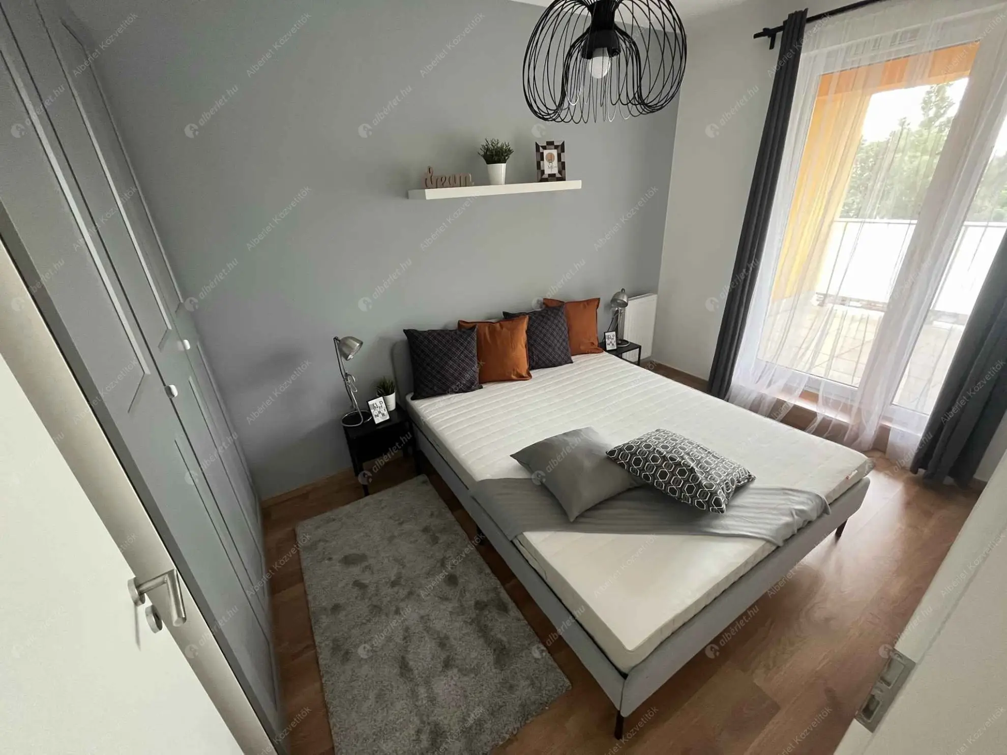 Kiadó albérlet 250000 Ft/hó áron: Budapest, XIII. kerület  Róbert Károly körút. Mérete: 46 nm, 1 szobás | Alberlet.hu - 6605141