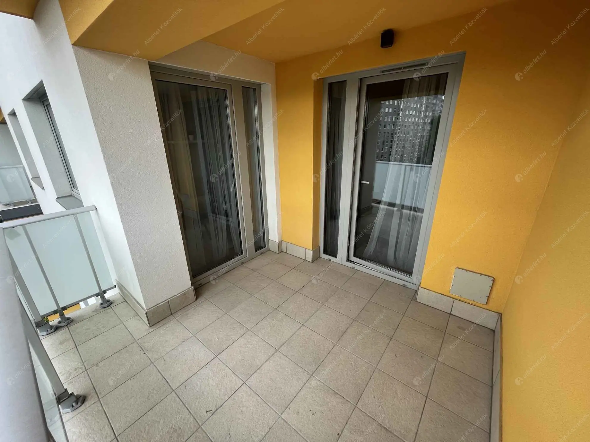 Kiadó albérlet 250000 Ft/hó áron: Budapest, XIII. kerület  Róbert Károly körút. Mérete: 46 nm, 1 szobás | Alberlet.hu - 6605144
