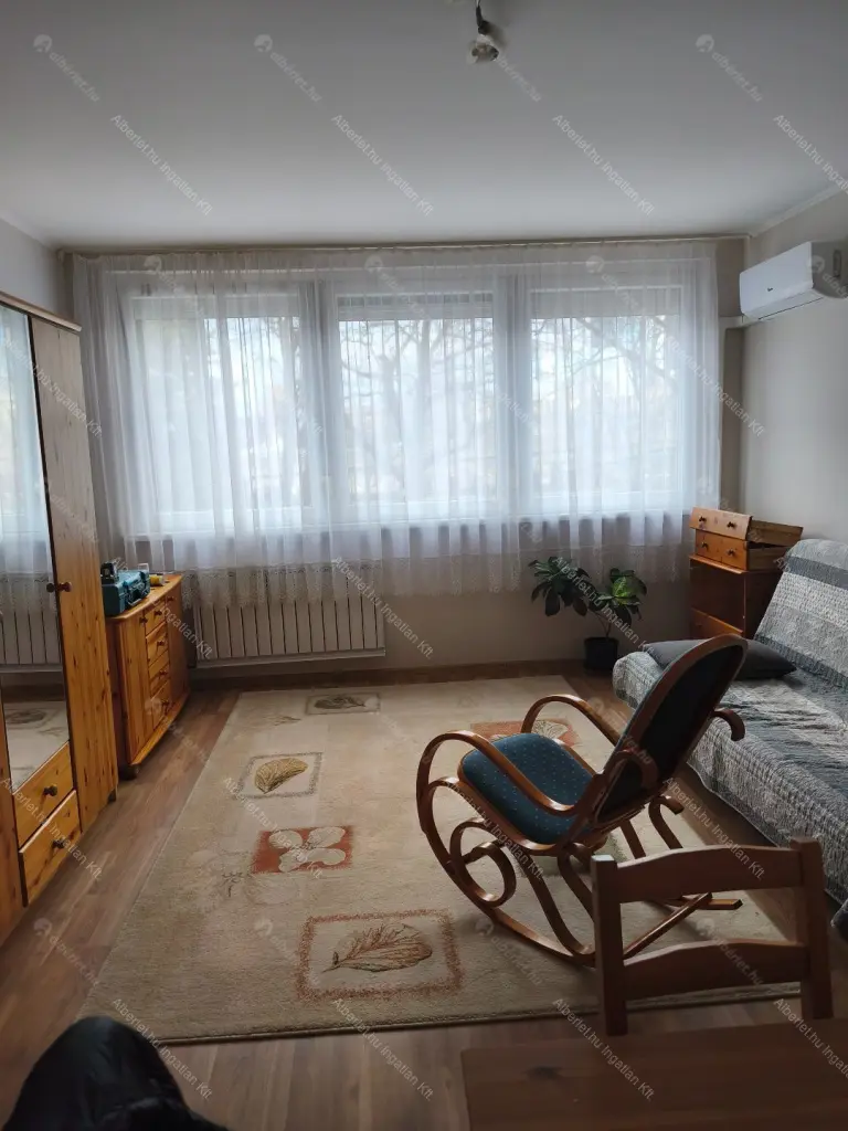 Kiadó albérlet 220000 Ft/hó áron: Budapest, XIII. kerület  Róbert Károly körút. Mérete: 46 nm, 1 szobás | Alberlet.hu - 6665338