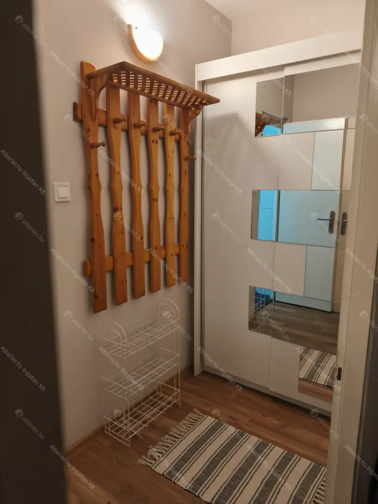 Kiadó albérlet 220000 Ft/hó áron: Budapest, XIII. kerület  Róbert Károly körút. Mérete: 46 nm, 1 szobás | Alberlet.hu - 6665340