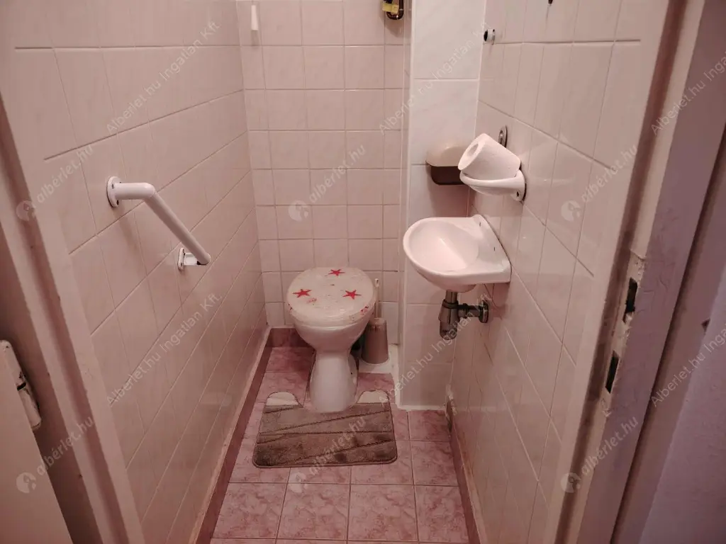 Kiadó albérlet 255000 Ft/hó áron: Budapest, XIII. kerület  Róbert Károly körút. Mérete: 62 nm, 2 szobás | Alberlet.hu - 6565163