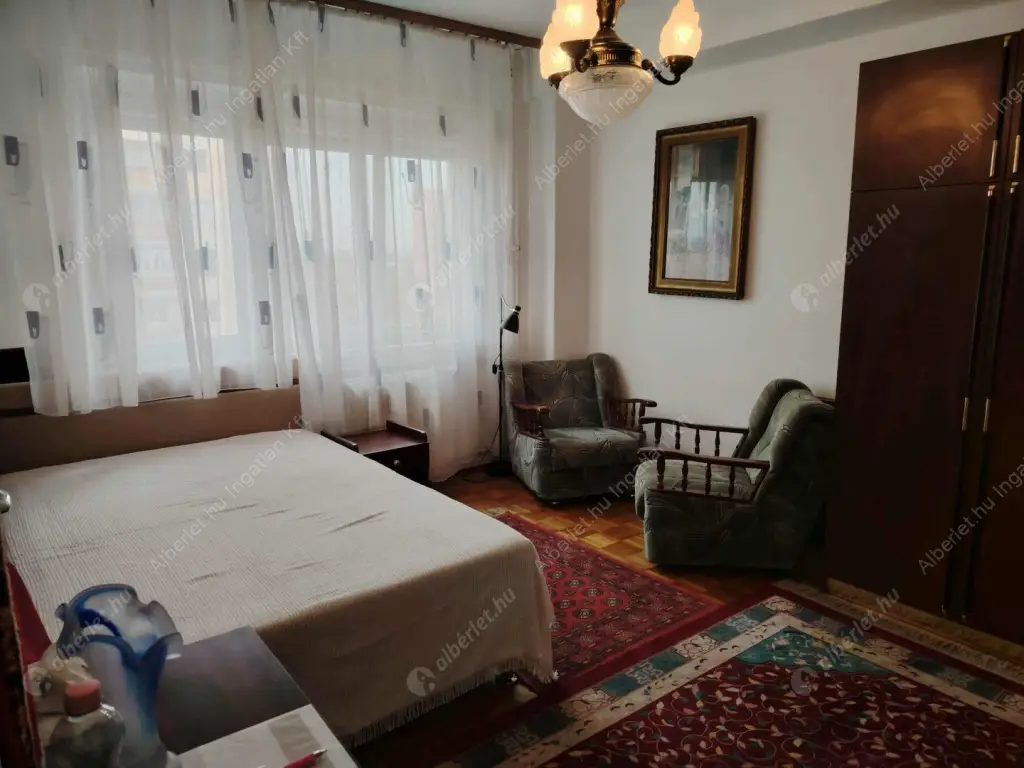 Kiadó albérlet 255000 Ft/hó áron: Budapest, XIII. kerület  Róbert Károly körút. Mérete: 62 nm, 2 szobás | Alberlet.hu - 6565165