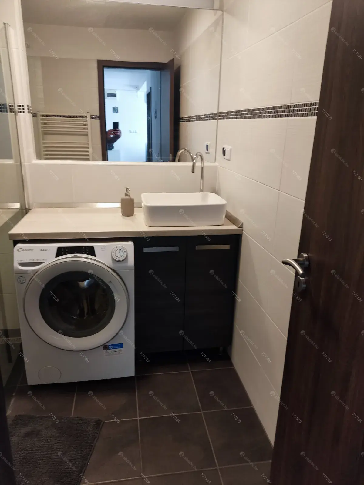 Kiadó albérlet 280000 Ft/hó áron: Budapest, XIII. kerület   Rokolya . Mérete: 52 nm, 2 szobás | Alberlet.hu - 6705691