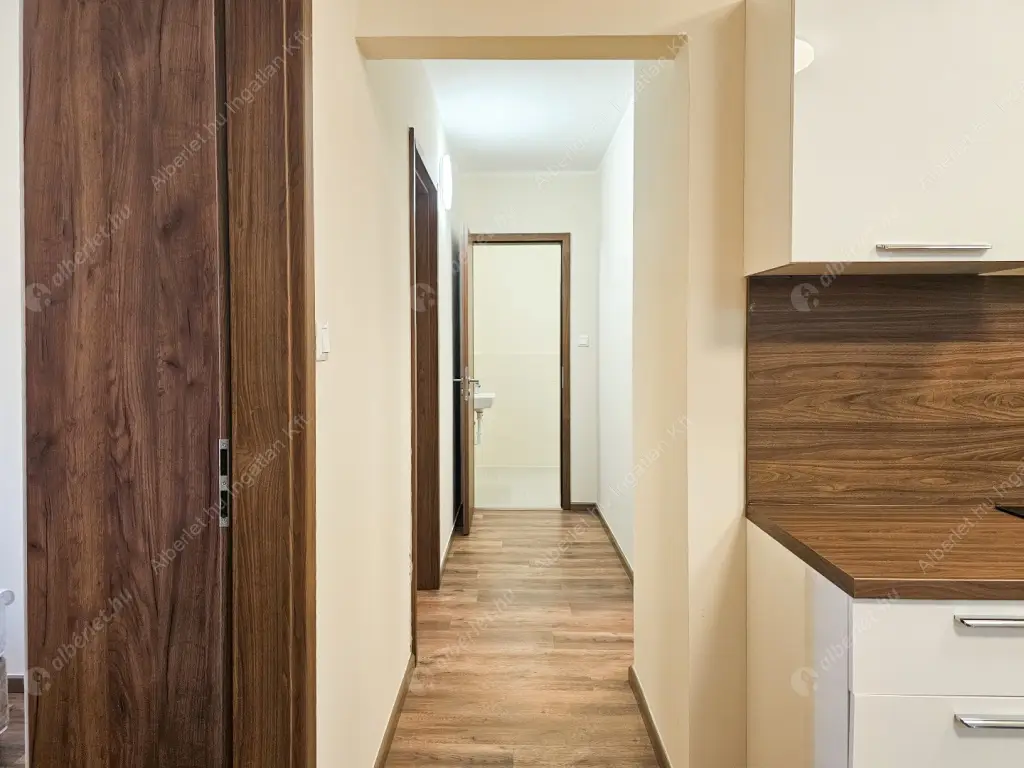 Kiadó albérlet 405000 Ft/hó áron: Budapest, XIII. kerület  Röppentyű utca. Mérete: 70 nm, 3 szobás | Alberlet.hu - 6638204