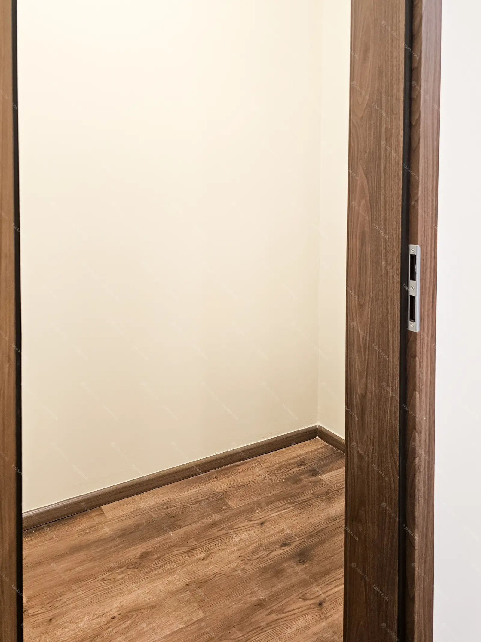 Kiadó albérlet 393000 Ft/hó áron: Budapest, XIII. kerület  Röppentyű utca. Mérete: 73 nm, 3 szobás | Alberlet.hu - 6700928