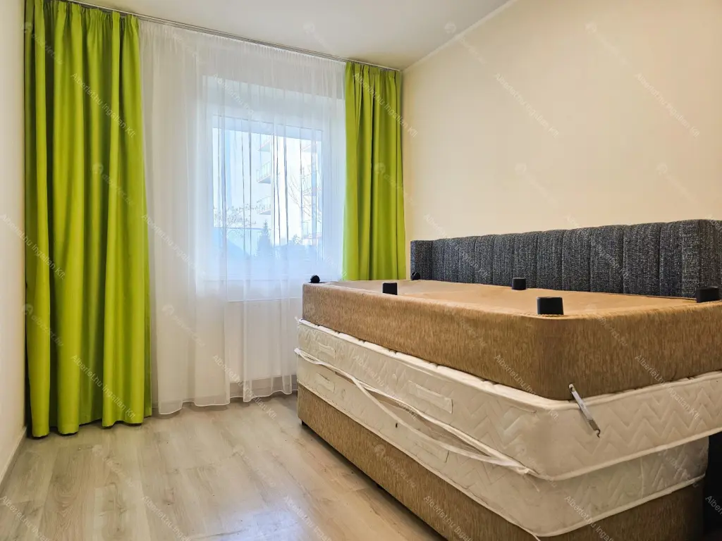 Kiadó albérlet 455000 Ft/hó áron: Budapest, XIII. kerület  Röppentyű utca. Mérete: 77 nm, 3 szobás | Alberlet.hu - 6667118