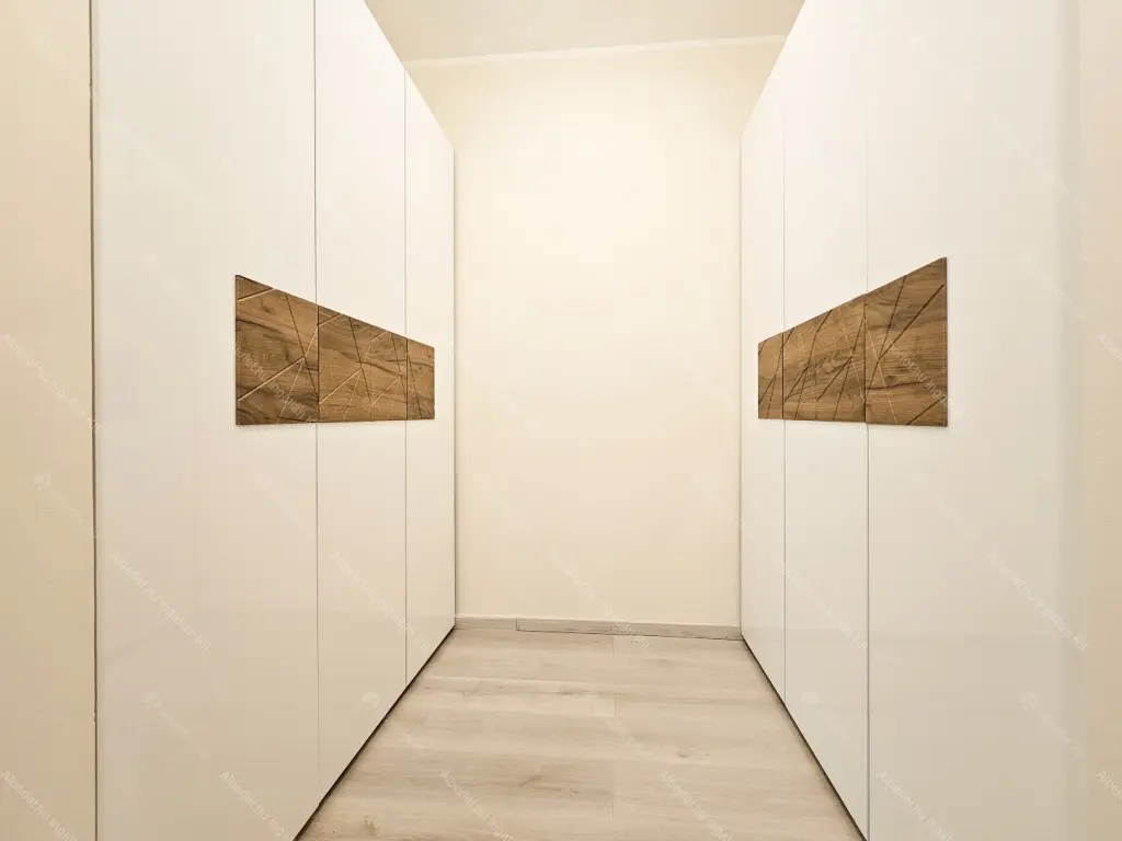 Kiadó albérlet 455000 Ft/hó áron: Budapest, XIII. kerület  Röppentyű utca. Mérete: 77 nm, 3 szobás | Alberlet.hu - 6667122