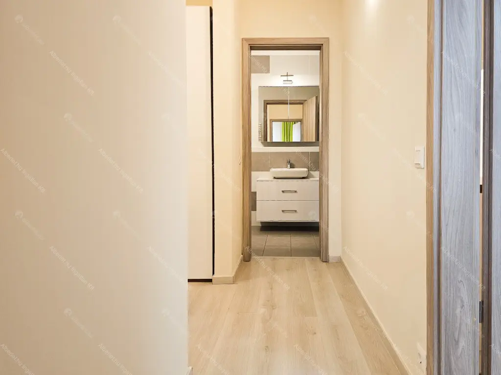 Kiadó albérlet 455000 Ft/hó áron: Budapest, XIII. kerület  Röppentyű utca. Mérete: 77 nm, 3 szobás | Alberlet.hu - 6667126