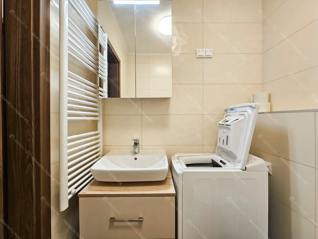 Kiadó albérlet 471000 Ft/hó áron: Budapest, XIII. kerület  Röppentyű utca. Mérete: 80 nm, 3 szobás | Alberlet.hu - 6667844