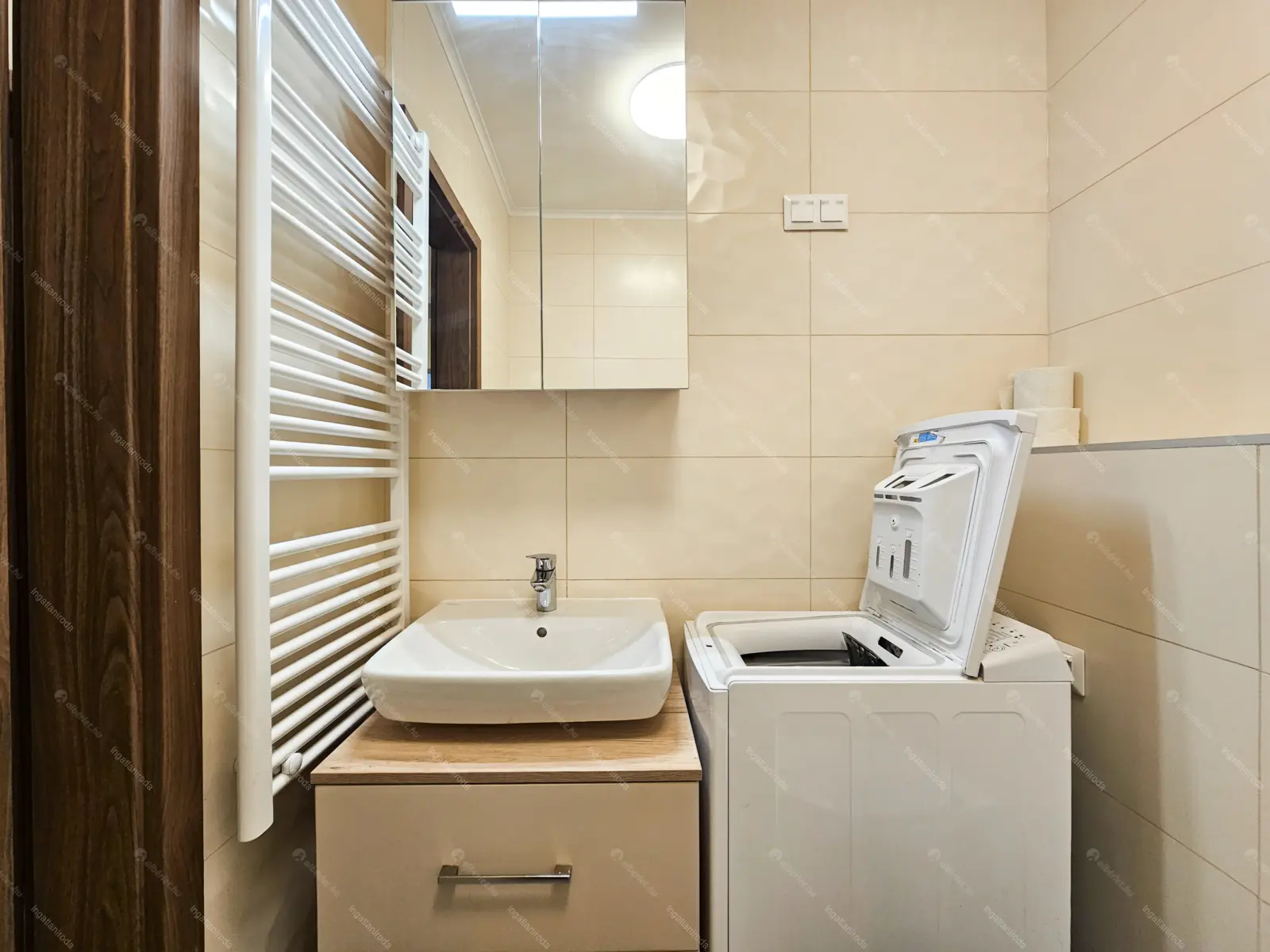 Kiadó albérlet 351000 Ft/hó áron: Budapest, XIII. kerület  Röppentyű utca. Mérete: 80 nm, 3 szobás | Alberlet.hu - 6700216