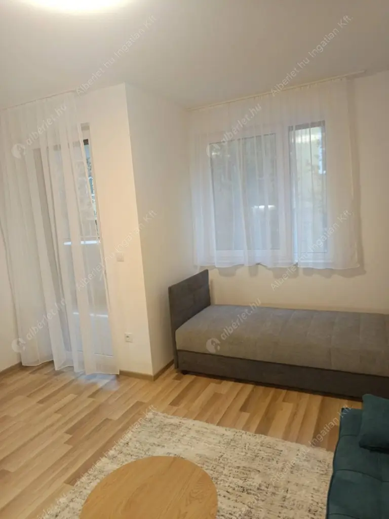 Kiadó albérlet 240000 Ft/hó áron: Budapest, XIII. kerület  Rózsafa utca. Mérete: 33 nm, 1 szobás | Alberlet.hu - 6591838