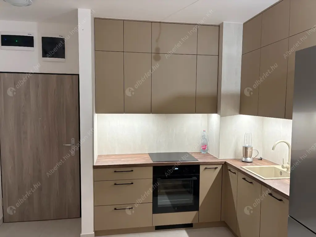 Kiadó albérlet 290000 Ft/hó áron: Budapest, XIII. kerület  Rózsafa utca. Mérete: 48 nm, 2 szobás | Alberlet.hu - 6577673