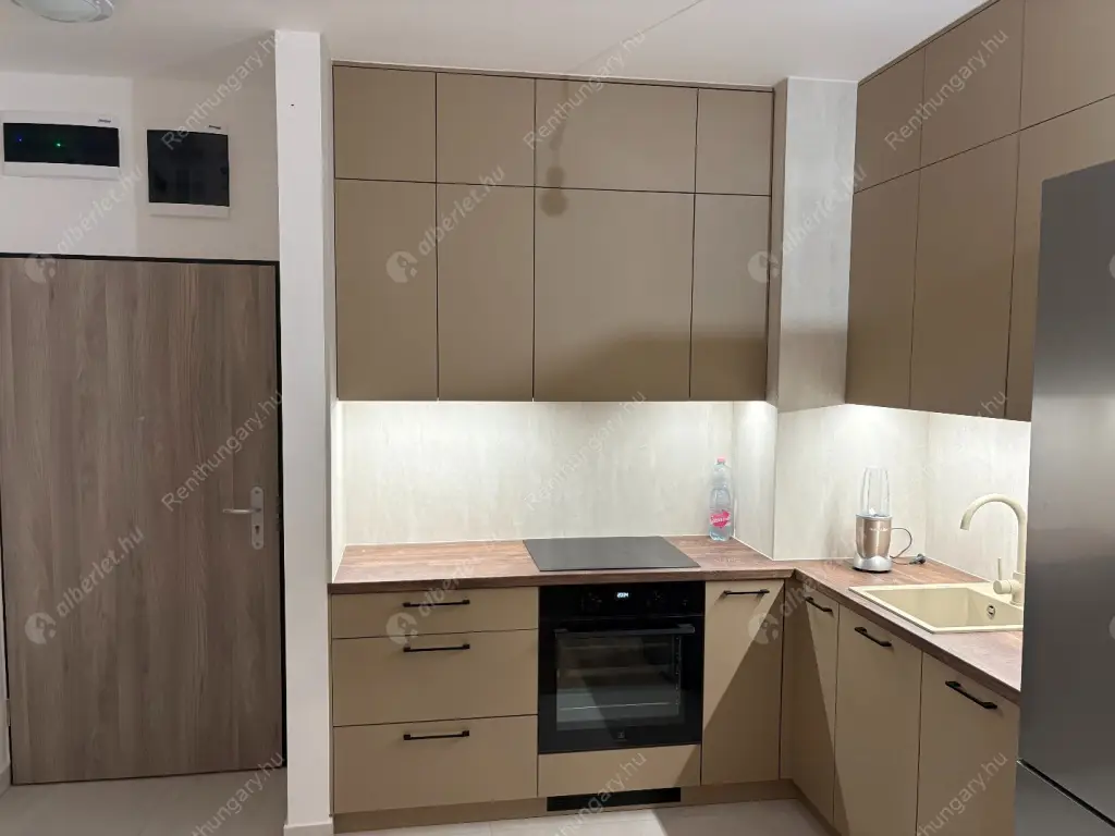 Kiadó albérlet 270000 Ft/hó áron: Budapest, XIII. kerület  Rózsafa utca. Mérete: 48 nm, 2 szobás | Alberlet.hu - 6583436