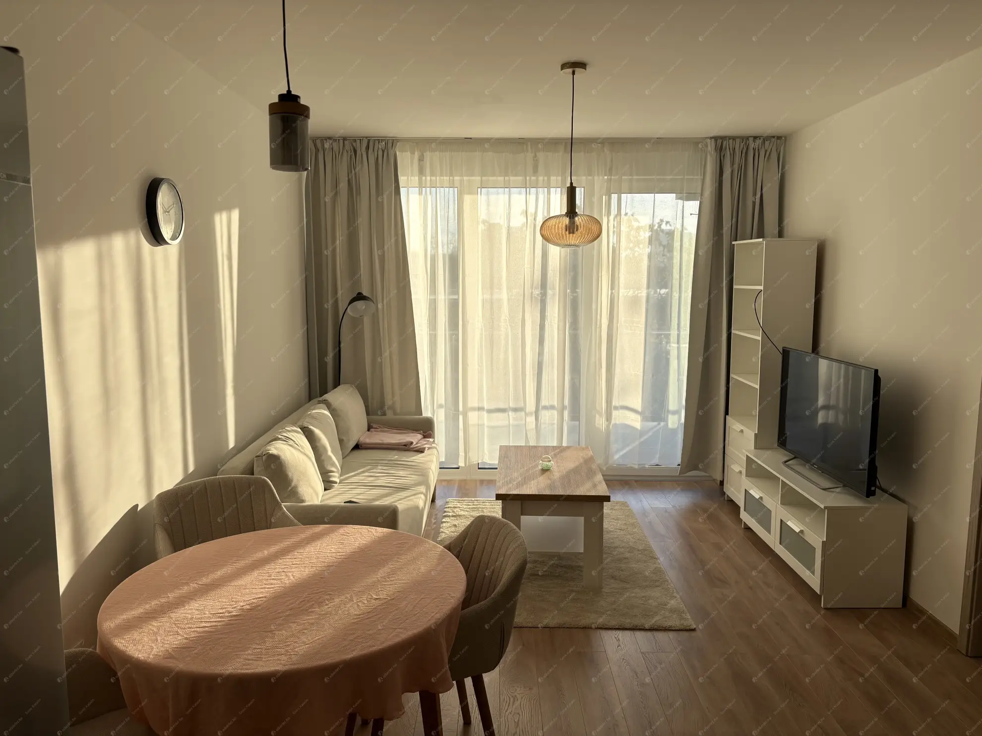 Kiadó albérlet 290000 Ft/hó áron: Budapest, XIII. kerület  Rózsafa utca. Mérete: 48 nm, 2 szobás | Alberlet.hu - 6597821