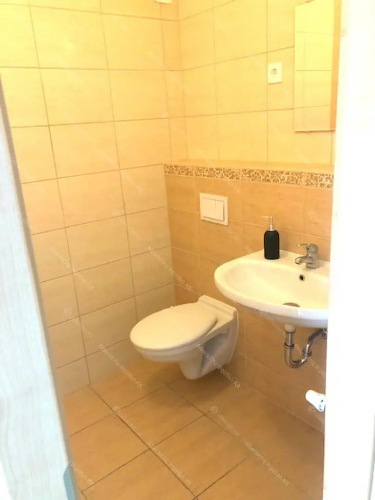 Kiadó albérlet 230000 Ft/hó áron: Budapest, XIII. kerület  Rozsnyay utca. Mérete: 30 nm, 1 szobás | Alberlet.hu - 6684454