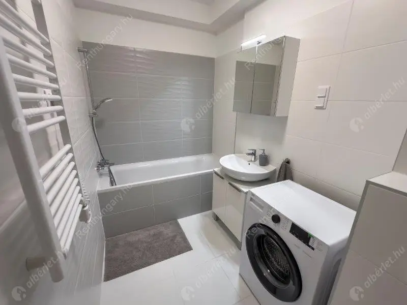 Kiadó albérlet 320000 Ft/hó áron: Budapest, XIII. kerület  Rozsnyay utca. Mérete: 41 nm, 2 szobás | Alberlet.hu - 6628319