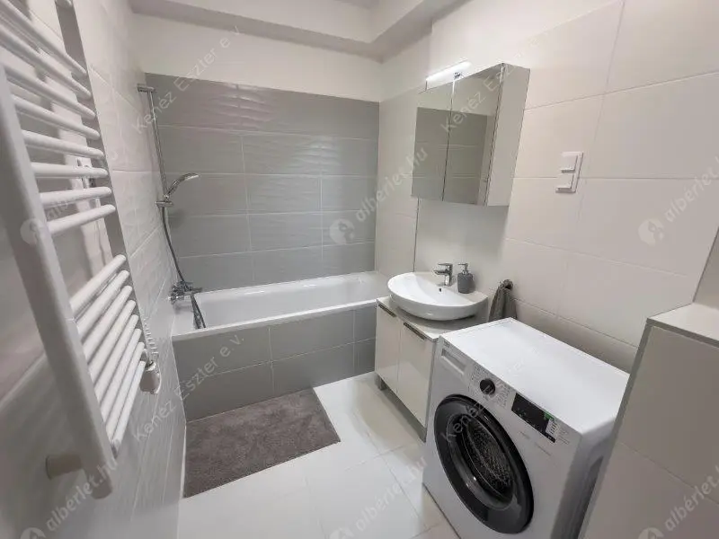 Kiadó albérlet 320000 Ft/hó áron: Budapest, XIII. kerület  Rozsnyay utca. Mérete: 41 nm, 1 szobás | Alberlet.hu - 6632364