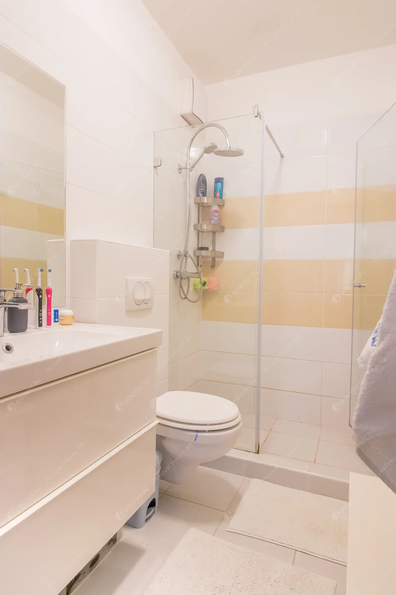 Kiadó albérlet 850000 Ft/hó áron: Budapest, XIII. kerület  Sólyatér utca. Mérete: 95 nm, 4 szobás | Alberlet.hu - 6315346