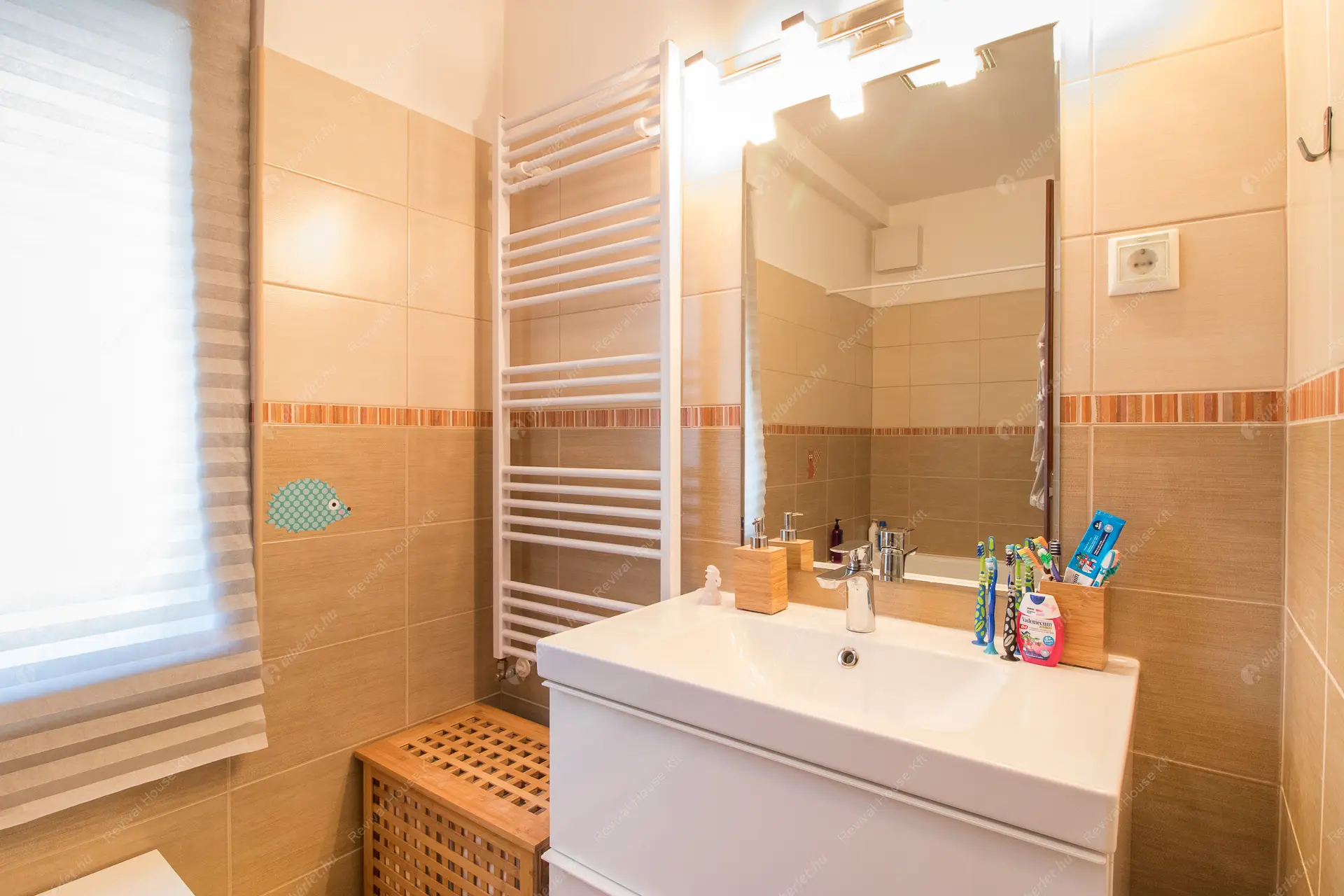 Kiadó albérlet 850000 Ft/hó áron: Budapest, XIII. kerület  Sólyatér utca. Mérete: 95 nm, 4 szobás | Alberlet.hu - 6315347