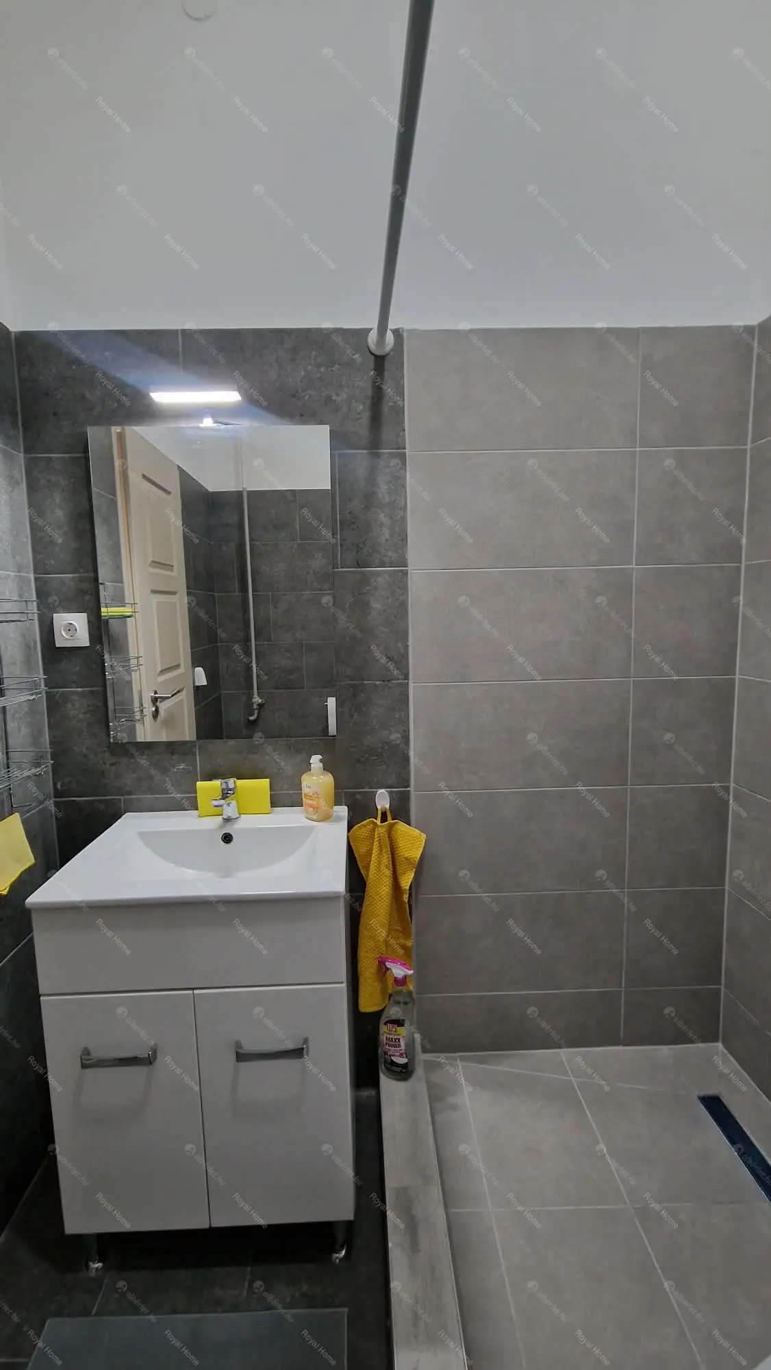 Kiadó albérlet 195000 Ft/hó áron: Budapest, XIII. kerület  Szabolcs utca. Mérete: 25 nm, 1 szobás | Alberlet.hu - 6777151