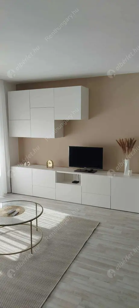 Kiadó albérlet 280000 Ft/hó áron: Budapest, XIII. kerület  Szabolcs utca. Mérete: 35 nm, 1 szobás | Alberlet.hu - 6569222