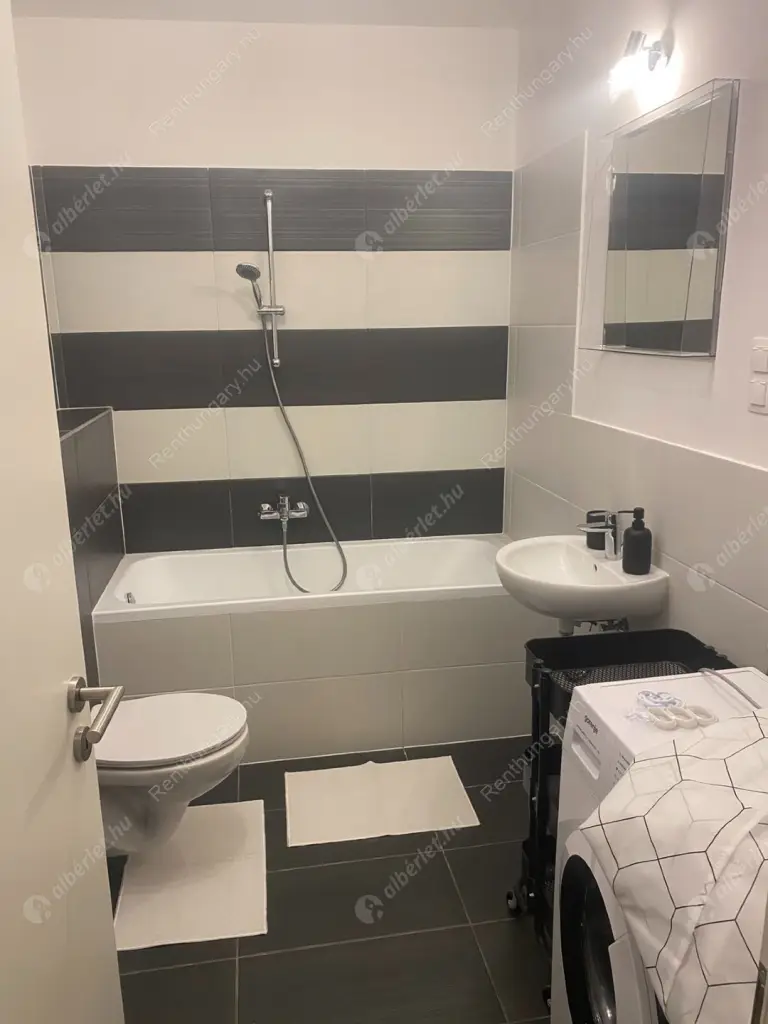 Kiadó albérlet 280000 Ft/hó áron: Budapest, XIII. kerület  Szabolcs utca. Mérete: 35 nm, 1 szobás | Alberlet.hu - 6569227