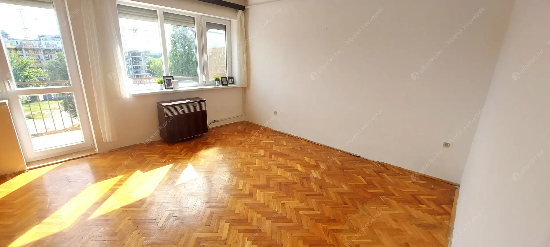 Kiadó albérlet 165000 Ft/hó áron: Budapest, XIII. kerület  Szabolcs utca. Mérete: 35 nm, 1 szobás | Alberlet.hu - 6603053