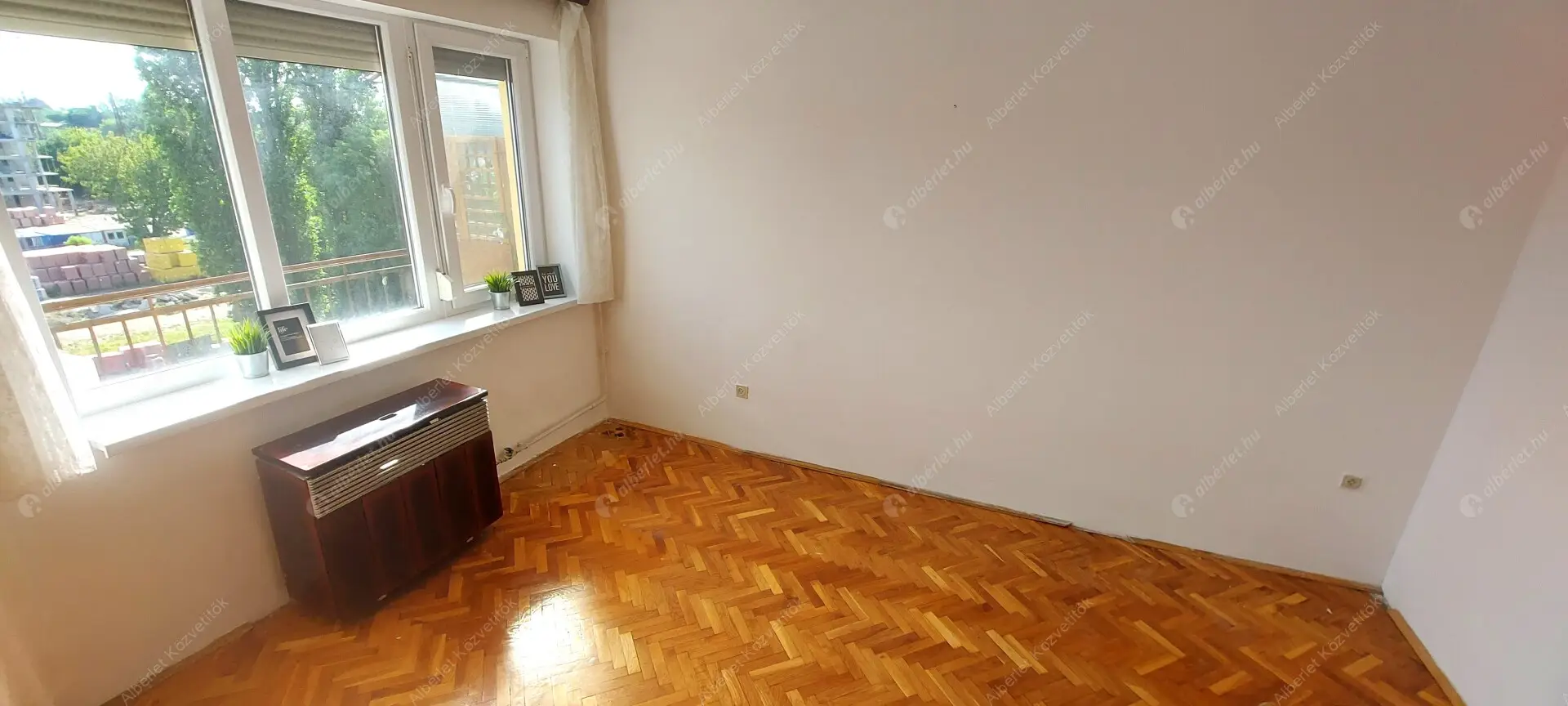 Kiadó albérlet 165000 Ft/hó áron: Budapest, XIII. kerület  Szabolcs utca. Mérete: 35 nm, 1 szobás | Alberlet.hu - 6603059