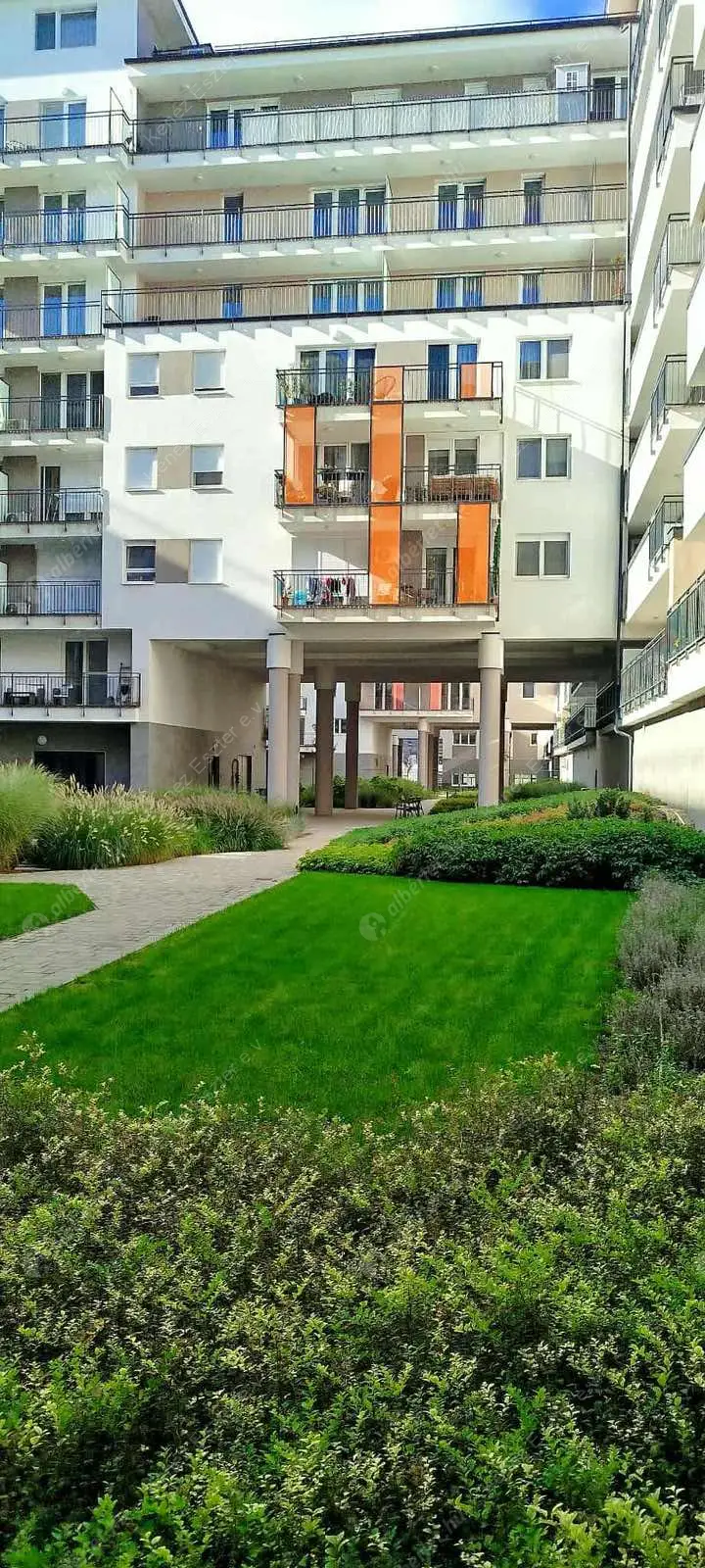 Kiadó albérlet 260000 Ft/hó áron: Budapest, XIII. kerület  Szabolcs utca. Mérete: 36 nm, 1 szobás | Alberlet.hu - 6572229