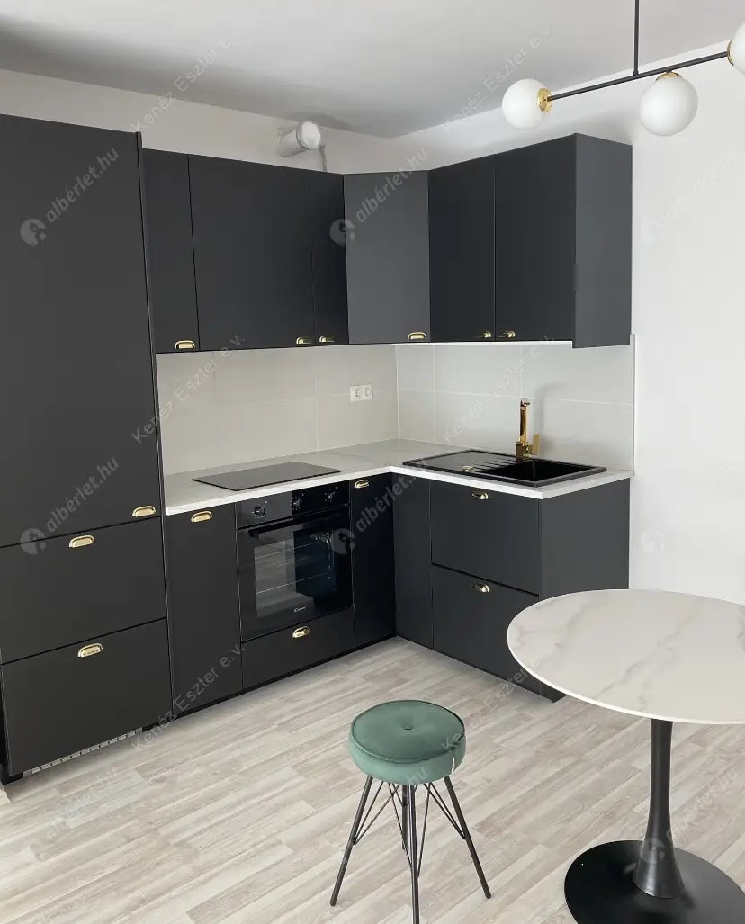 Kiadó albérlet 260000 Ft/hó áron: Budapest, XIII. kerület  Szabolcs utca. Mérete: 36 nm, 1 szobás | Alberlet.hu - 6572237