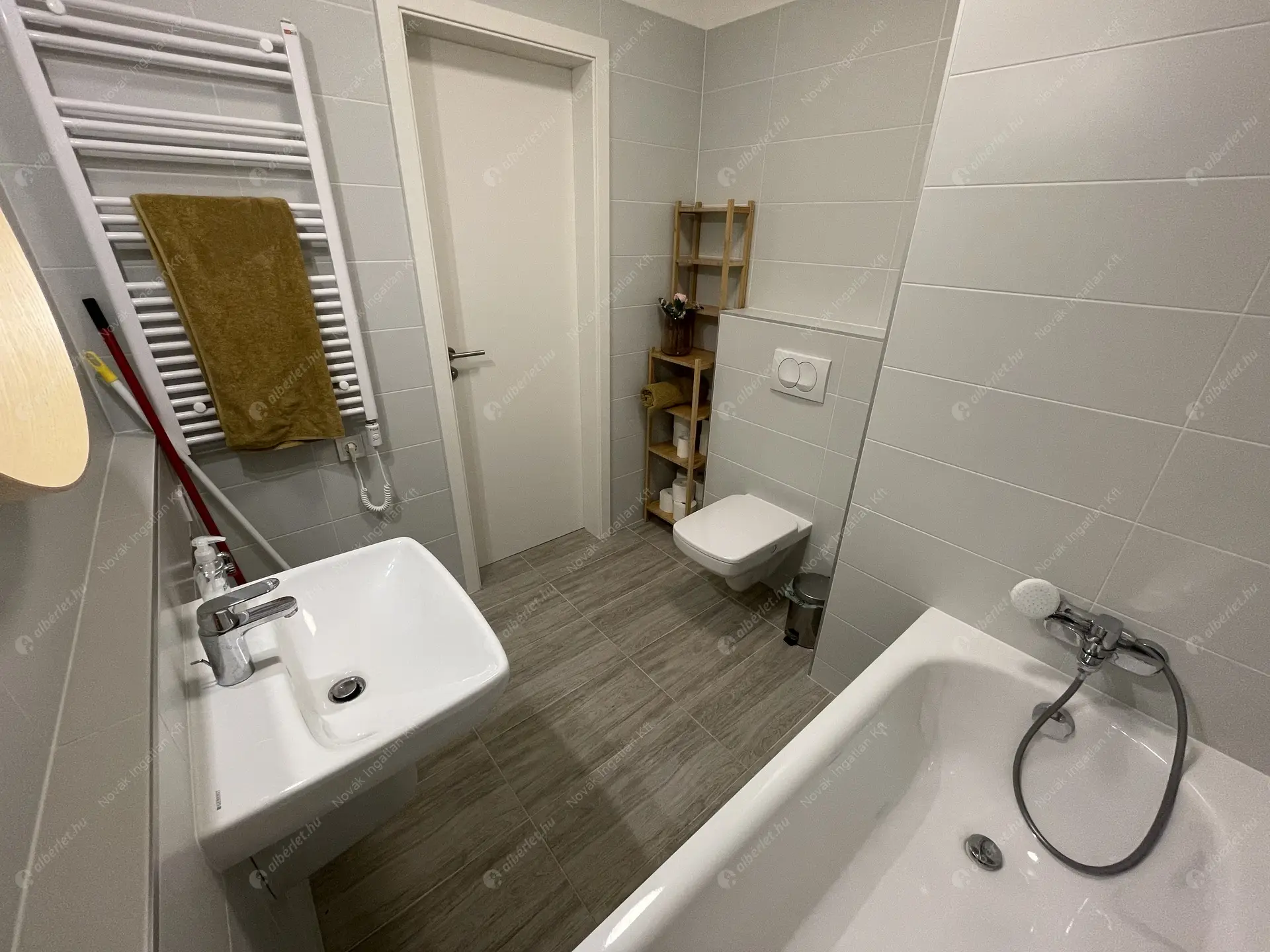 Kiadó albérlet 290000 Ft/hó áron: Budapest, XIII. kerület  Szabolcs utca. Mérete: 40 nm, 2 szobás | Alberlet.hu - 5776806