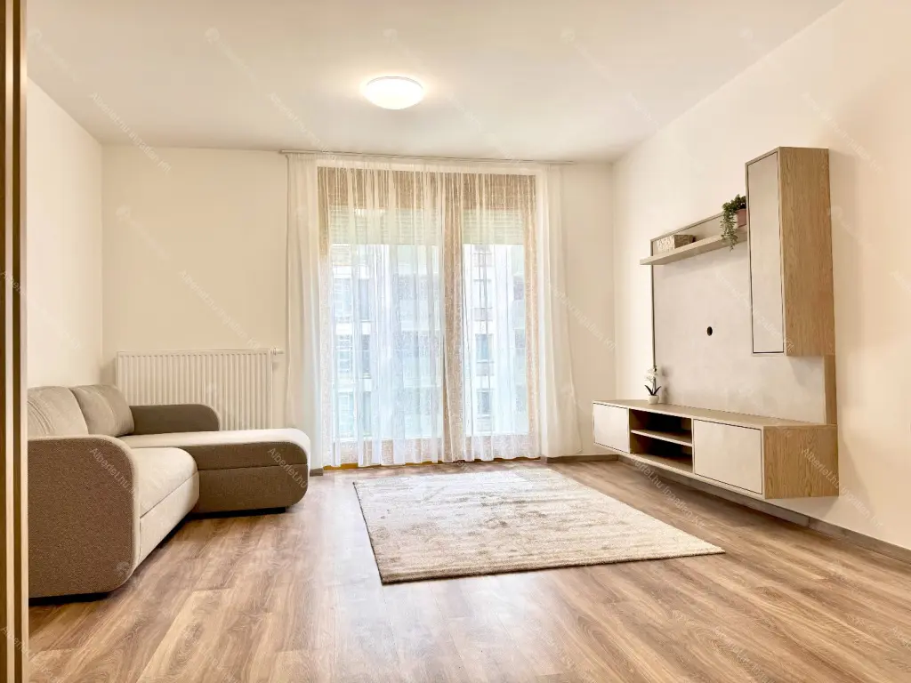 Kiadó albérlet 270000 Ft/hó áron: Budapest, XIII. kerület  Szabolcs utca. Mérete: 40 nm, 1 szobás | Alberlet.hu - 6678271