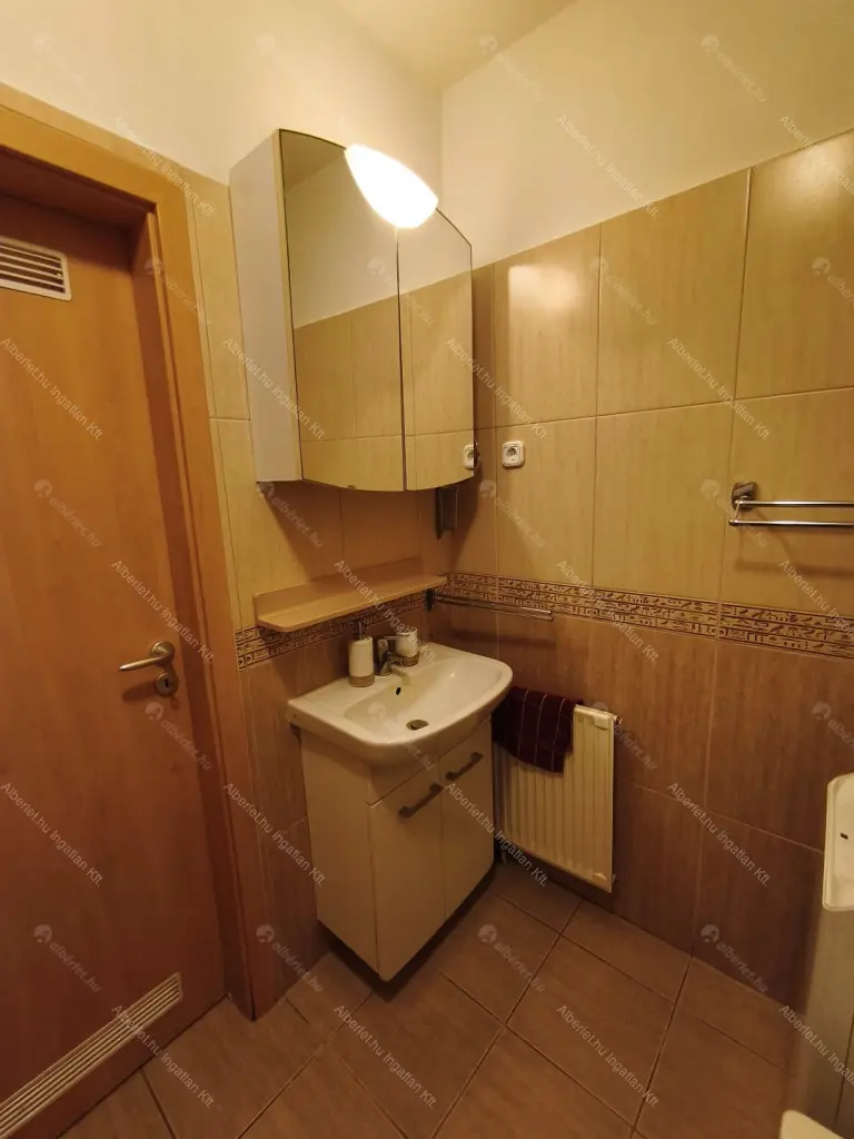 Kiadó albérlet 239000 Ft/hó áron: Budapest, XIII. kerület  Szabolcs utca. Mérete: 42 nm, 2 szobás | Alberlet.hu - 6687988