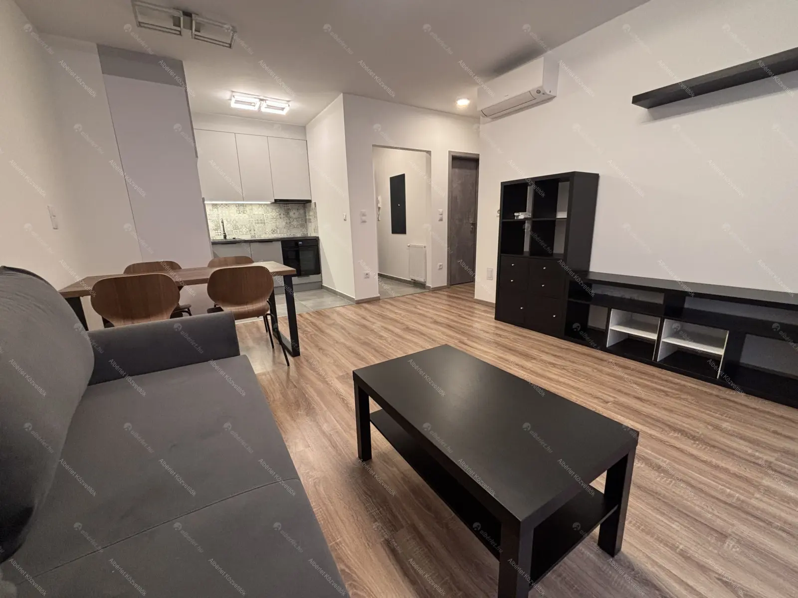 Kiadó albérlet 280000 Ft/hó áron: Budapest, XIII. kerület  Szabolcs utca. Mérete: 43 nm, 1 szobás | Alberlet.hu - 6689349