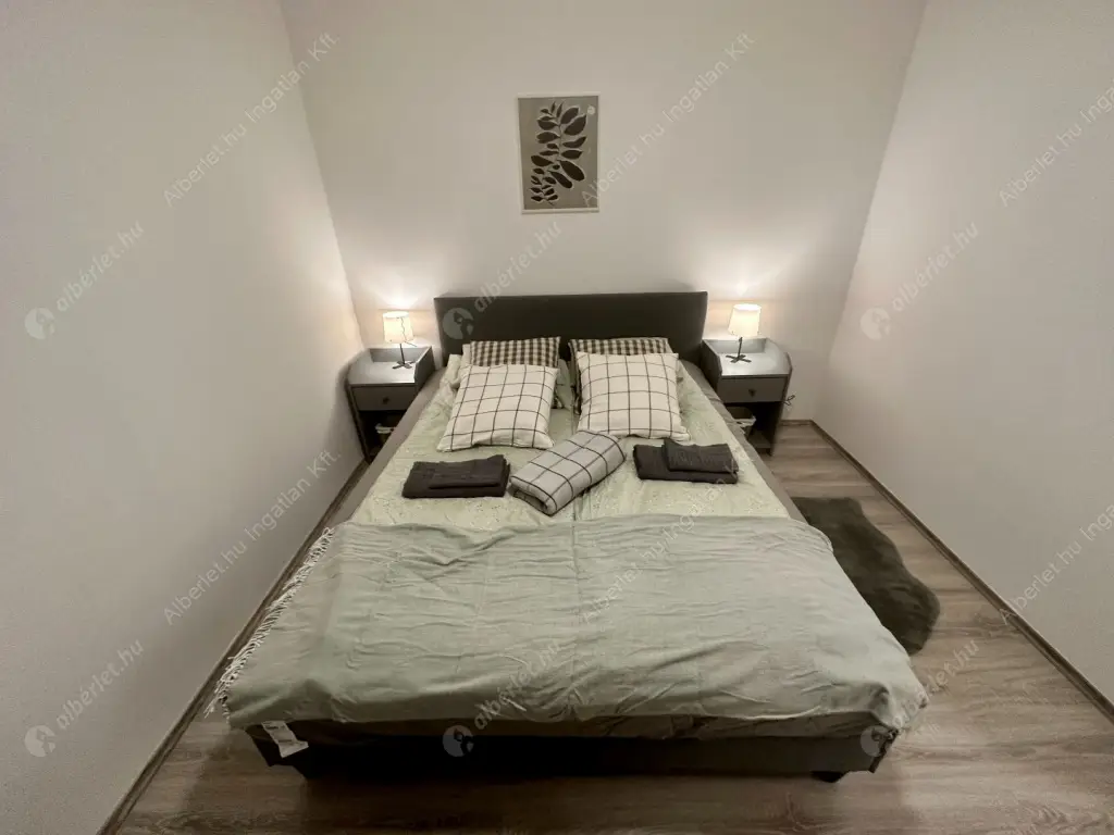 Kiadó albérlet 290000 Ft/hó áron: Budapest, XIII. kerület  Szabolcs utca. Mérete: 45 nm, 2 szobás | Alberlet.hu - 6602813