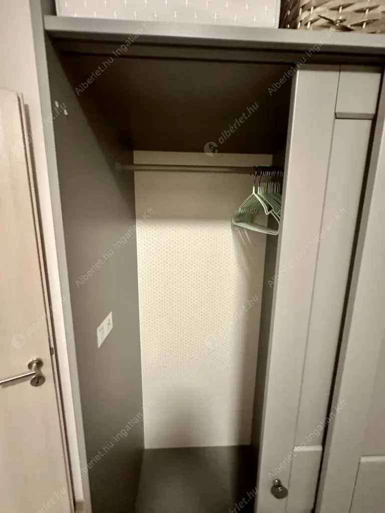 Kiadó albérlet 290000 Ft/hó áron: Budapest, XIII. kerület  Szabolcs utca. Mérete: 45 nm, 2 szobás | Alberlet.hu - 6602820