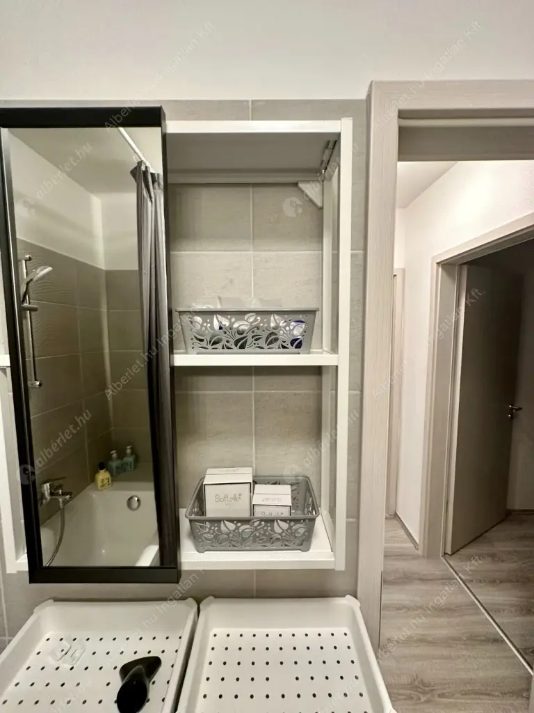 Kiadó albérlet 290000 Ft/hó áron: Budapest, XIII. kerület  Szabolcs utca. Mérete: 45 nm, 2 szobás | Alberlet.hu - 6602824