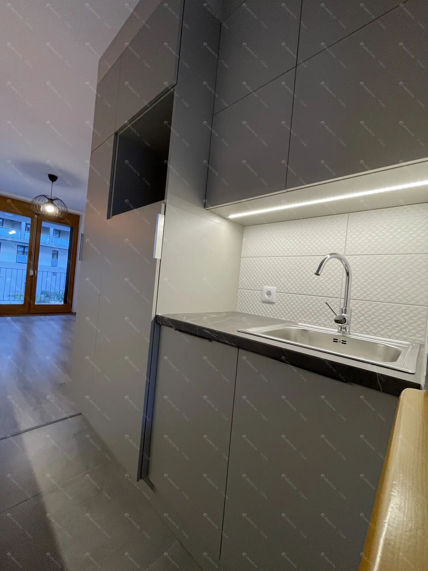 Kiadó albérlet 270000 Ft/hó áron: Budapest, XIII. kerület  Szabolcs utca. Mérete: 45 nm, 2 szobás | Alberlet.hu - 6612018