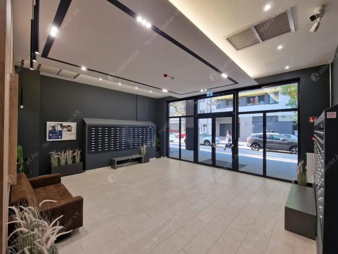 Kiadó albérlet 290000 Ft/hó áron: Budapest, XIII. kerület  Szabolcs utca. Mérete: 47 nm, 2 szobás | Alberlet.hu - 6575329