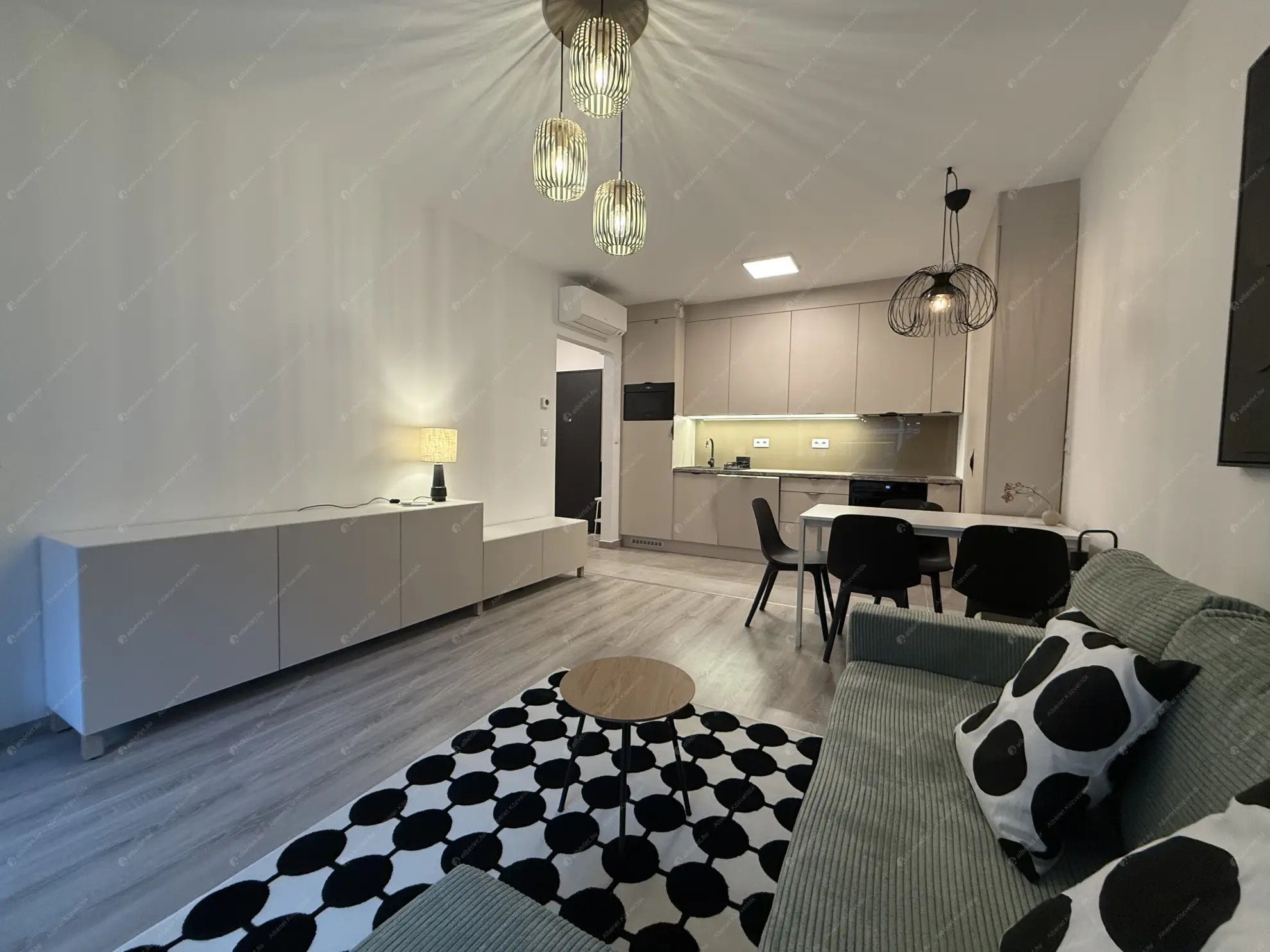 Kiadó albérlet 300000 Ft/hó áron: Budapest, XIII. kerület  Szabolcs utca. Mérete: 47 nm, 1 szobás | Alberlet.hu - 6589450