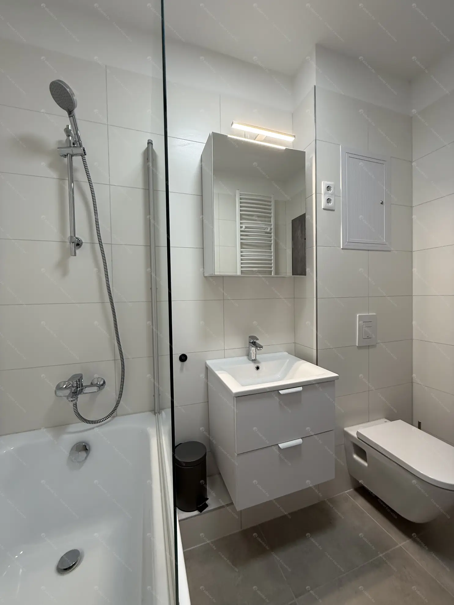 Kiadó albérlet 300000 Ft/hó áron: Budapest, XIII. kerület  Szabolcs utca. Mérete: 47 nm, 1 szobás | Alberlet.hu - 6589470