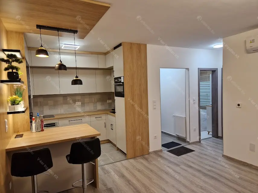 Kiadó albérlet 290000 Ft/hó áron: Budapest, XIII. kerület  Szabolcs utca. Mérete: 47 nm, 2 szobás | Alberlet.hu - 6665284