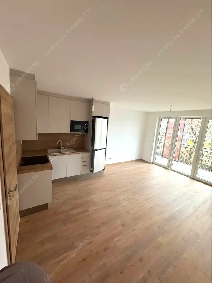 Kiadó albérlet 299000 Ft/hó áron: Budapest, XIII. kerület  Szabolcs utca. Mérete: 48 nm, 2 szobás | Alberlet.hu - 6636765