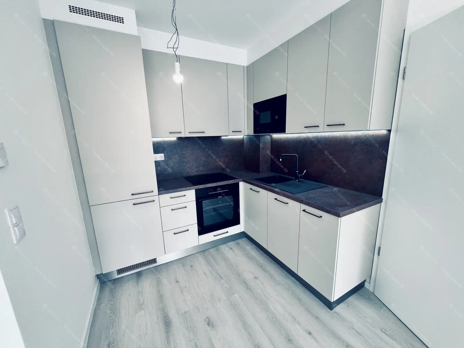 Kiadó albérlet 330000 Ft/hó áron: Budapest, XIII. kerület  Szabolcs utca. Mérete: 48 nm, 2 szobás | Alberlet.hu - 6697055