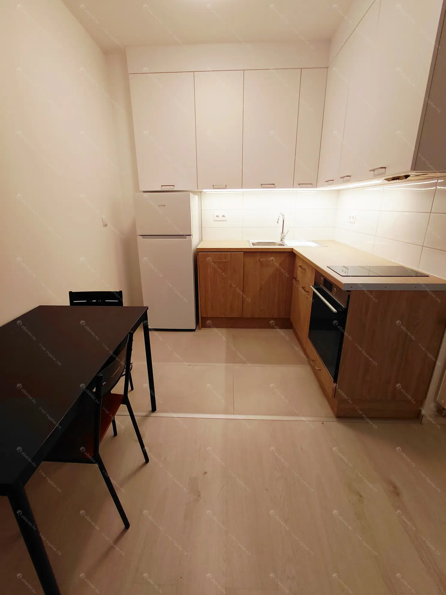 Kiadó albérlet 285000 Ft/hó áron: Budapest, XIII. kerület  Szabolcs utca. Mérete: 50 nm, 2 szobás | Alberlet.hu - 6558707